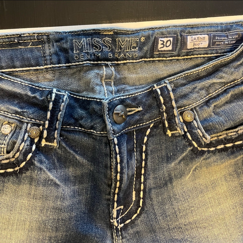 Jeans - Picture 2 of 6